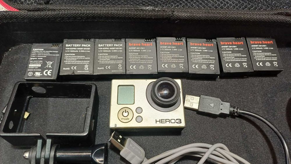 GoPro Hero 3 com mala e acessórios