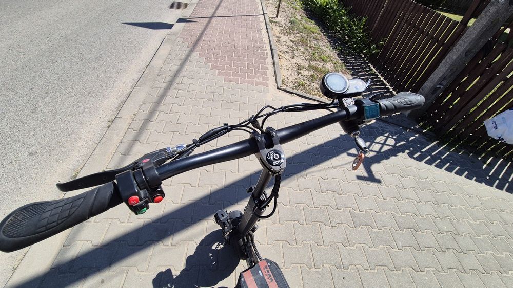 Hulajnoga elektryczna meggato f11