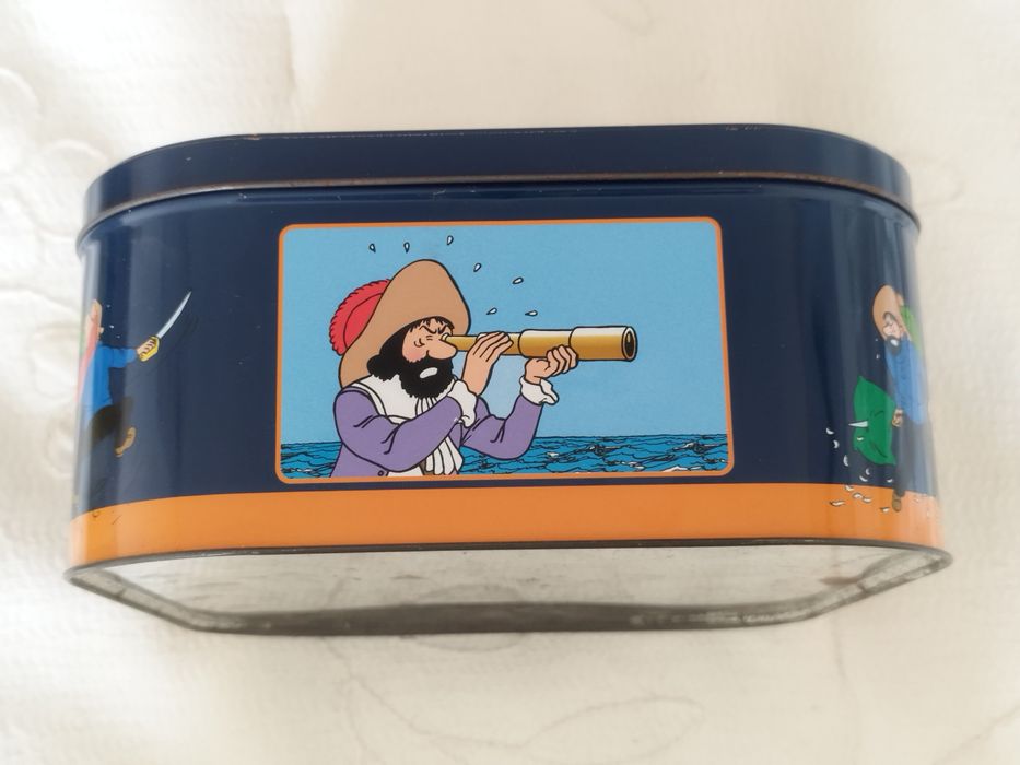 Caixa metálica do Tintim. Estas caixas foram lançadas em quantidades l