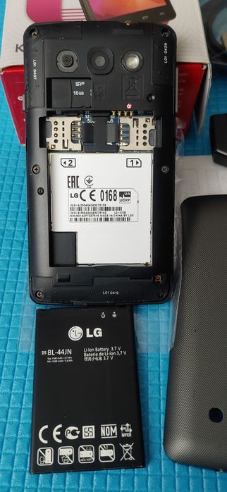 Телефон Lg-x135, 3g, 4Gb, 500 Mb