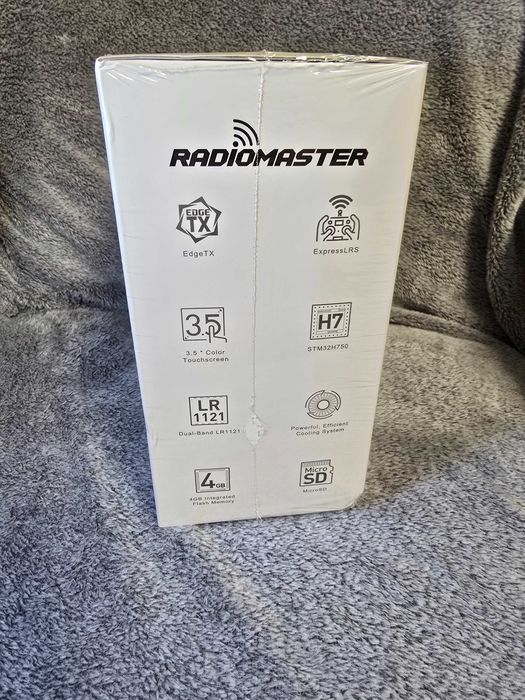 Radiomaster TX15 ERLS M2 FCC EDGE TX Новый Серого цвета + Кейс