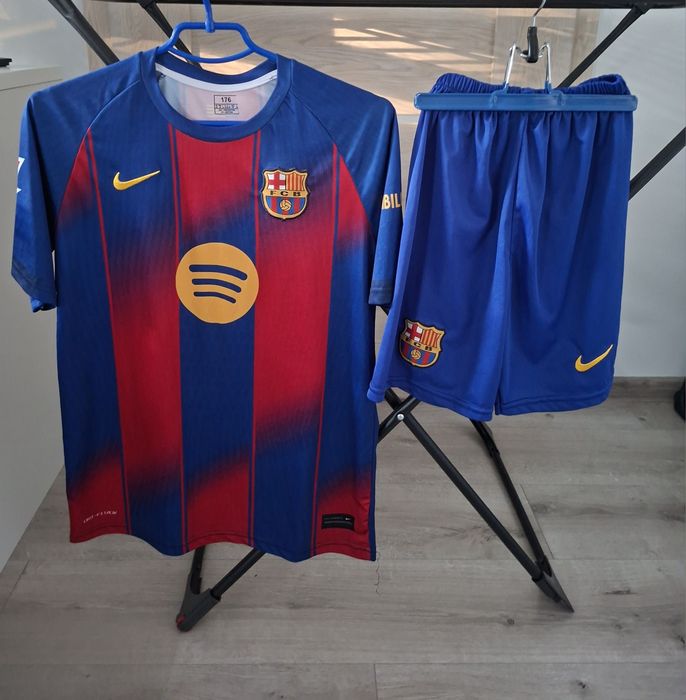 Strój FC Barcelona  Lamine Yamal  Komplet Zestaw Koszulka spodenki