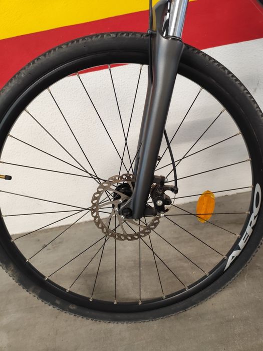 Bicicleta Trekking Riverside 700