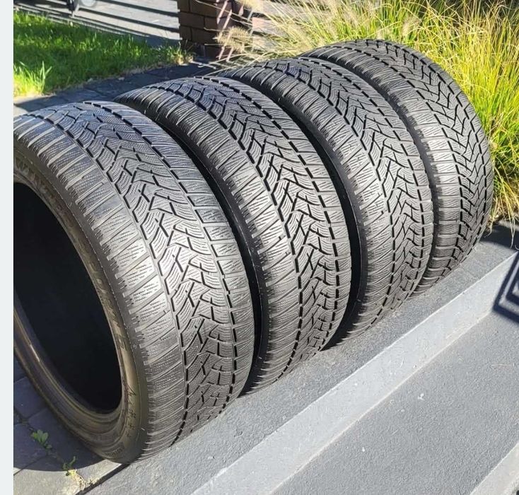 Sprzedam kpl. 4 opon zimowych 225/50/17 Dunlop Winter Sport 5  bieżnik 5.5 do 5.3mm
