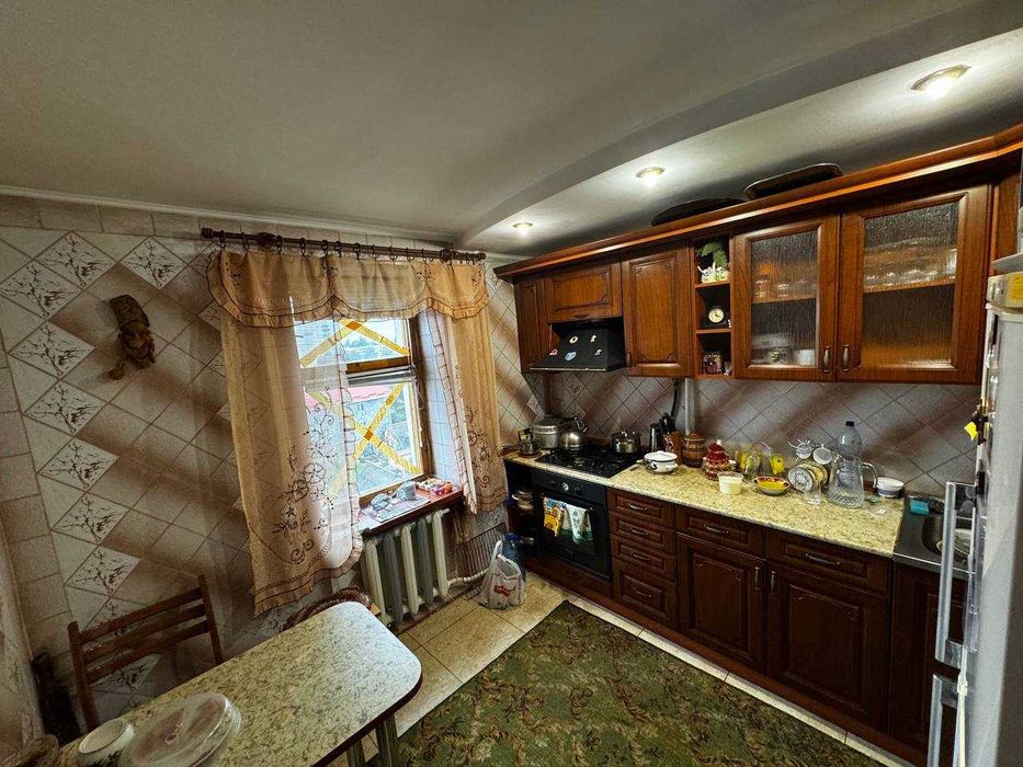 40856 Продам простору 3к квартиру з ремонтом на ПРИБУЗЬКІЙ GUL