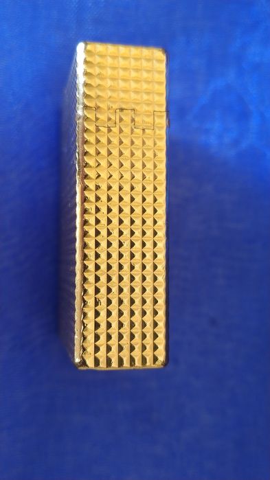 Isqueiro Dupont placado a ouro