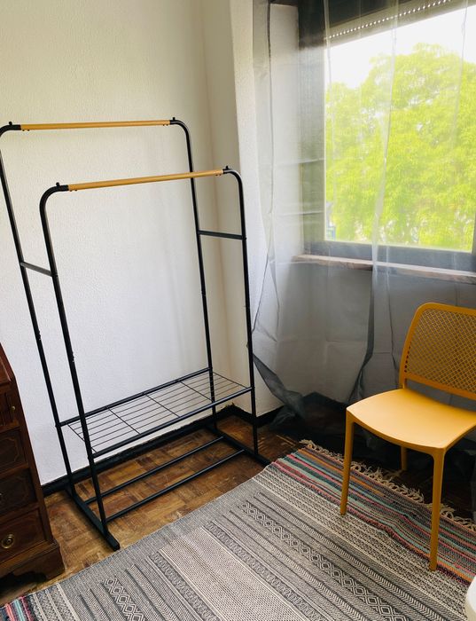 Quarto para Arrendamento Mensal em Setúbal ao pé da Escola do Aranguez