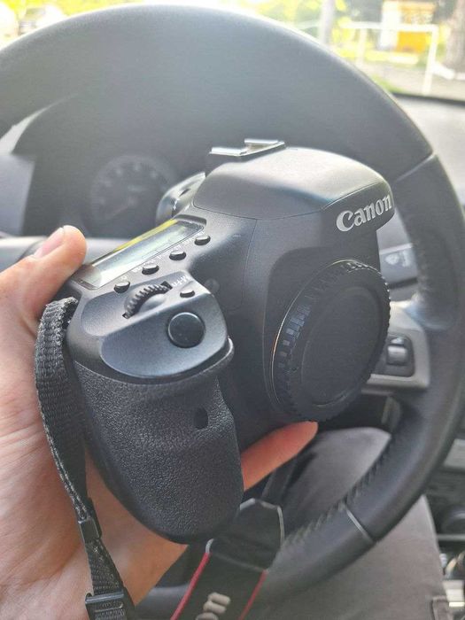 Фотоапарат Canon EOS 7D