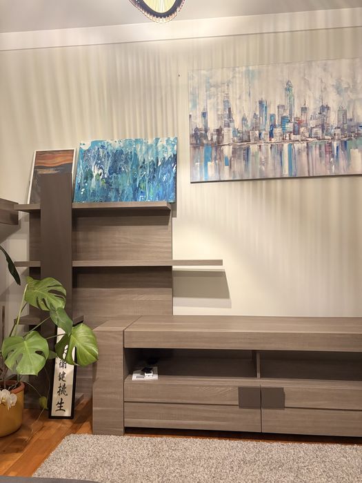 Móvel TV Moderno 250cm com Prateleiras – Excelente Estado