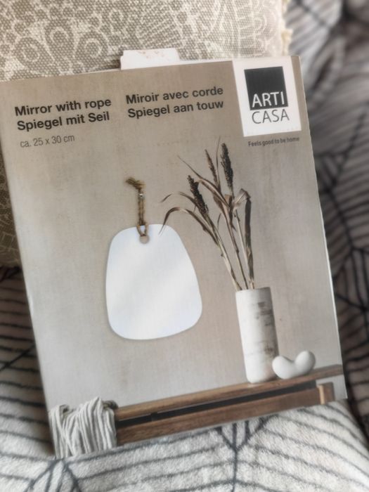 Lustro naścienne 25 x 30 cm