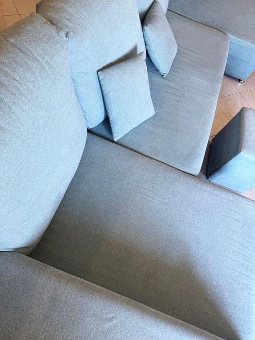 Sofa azul bebe com duas chaises