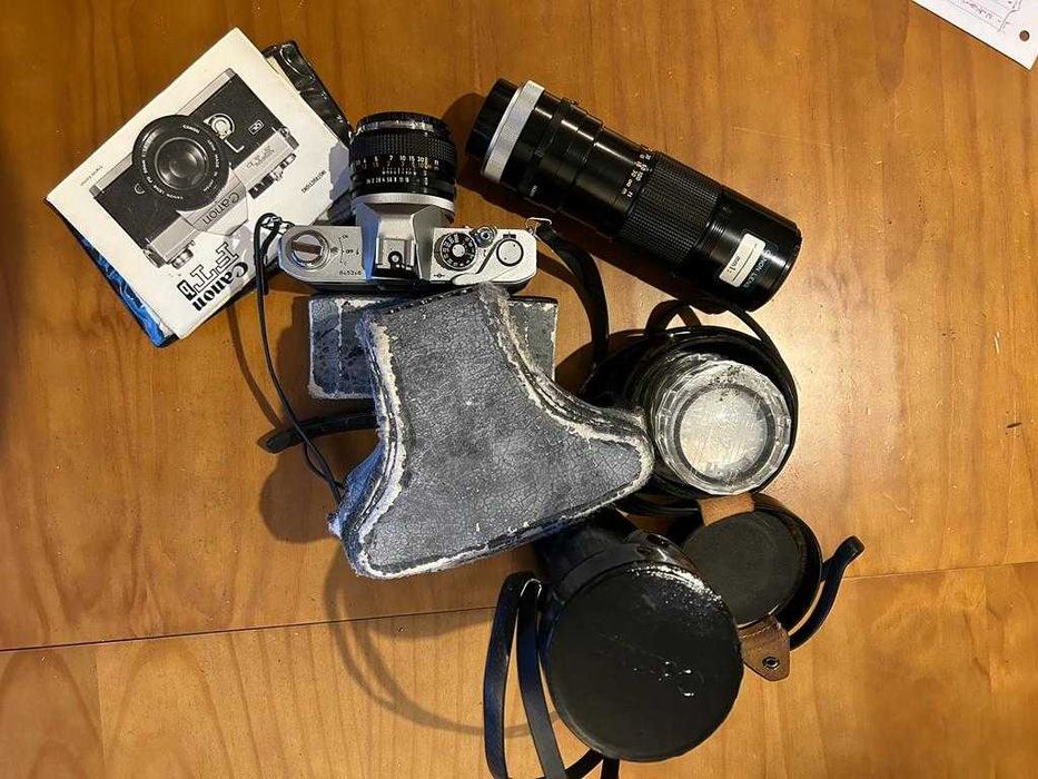 VINTAGE CANON FTB QL CAMERA WITH ZOOM LENS 100–200 MM64729406172289120