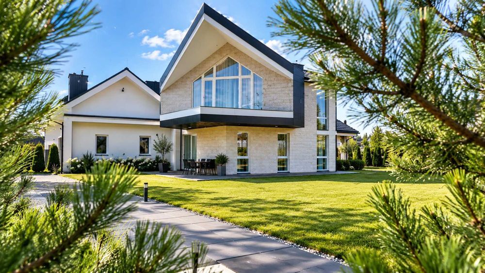 Продаж унікального будинку 297 м² з басейном, ставком і панорамою 15 соток,  4 спальні,  4 с/в,  гараж на 2 авто,  введено в експлуатацію 2024