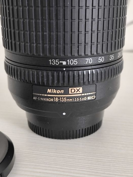 Nikon AF-S Nikkor 18-135mm 1:3.5-5.6G ED DX SWM IF Aspherical Ø67