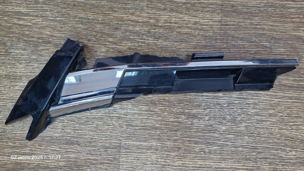 Решетка радиатора Nissan Rogue T33 рестайлинг