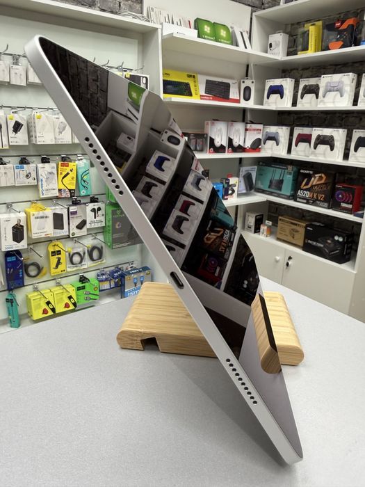 iPad Pro 12.9 M2 2022 128Gb Silver WiFi Супер стан Рідний АКБ