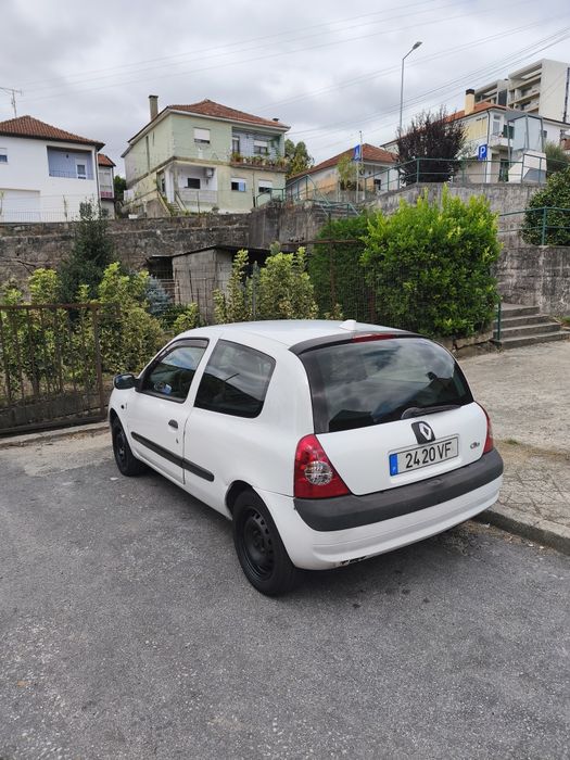 Renault Clio van