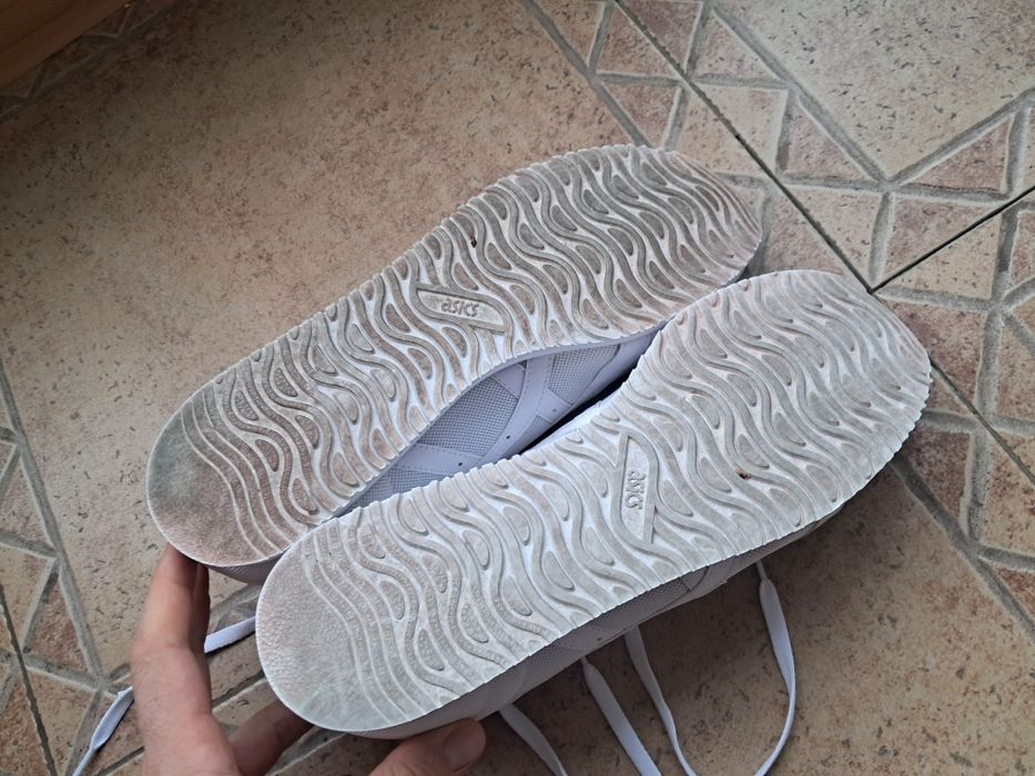 Кроссовки Asics 48р
