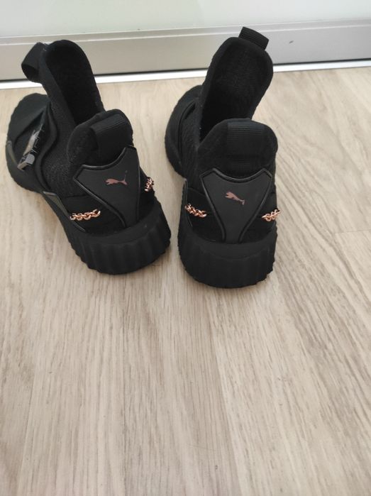 Puma кросівки 37.5