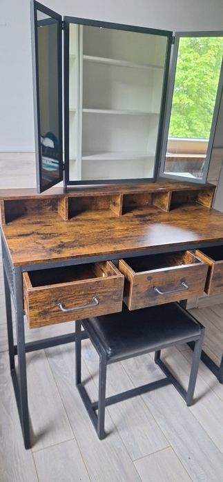 Toaletka z taboretem w stylu loft/rustykalnym