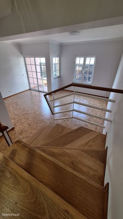 Apartamento T3 Duplex Renovado com Garagem | Ribeira Brava, Madeira