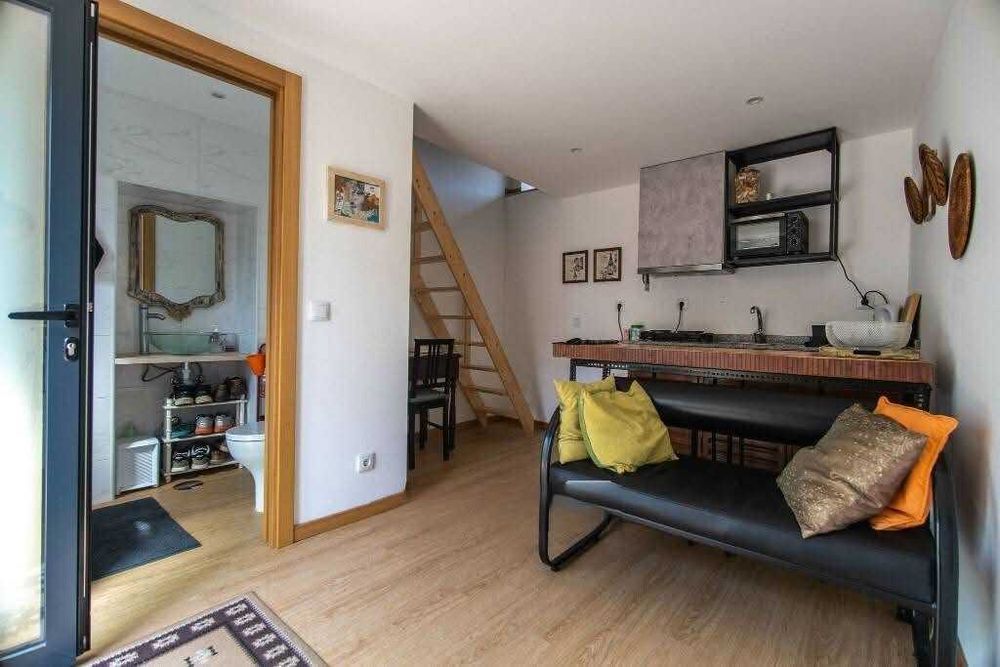 Moradia com 4 Habitações Independentes | Campanhã – Porto