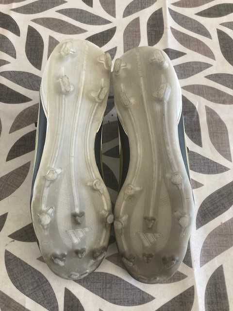 Chuteiras Adidas F50  tamanho 42