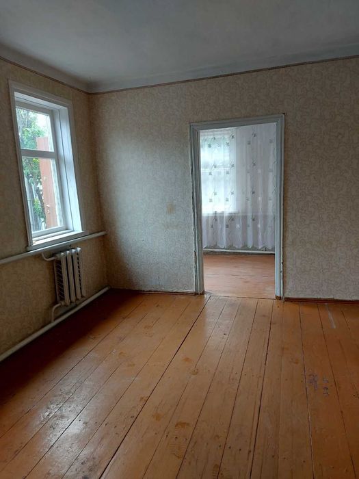 Продам частину будинку на Казбеті по провулку Андрія Химка (працюємо за держпрограмами)