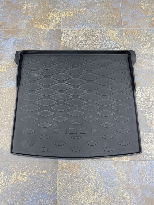 Oryginalne Dywaniki gumowe, mata do bagażnika Volkswagen VW ID.5