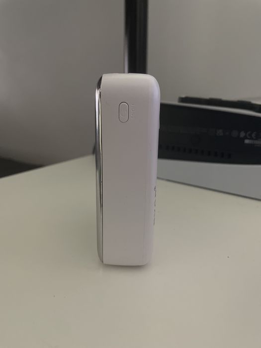 Vendo powerbank sem arranhoes com caixa