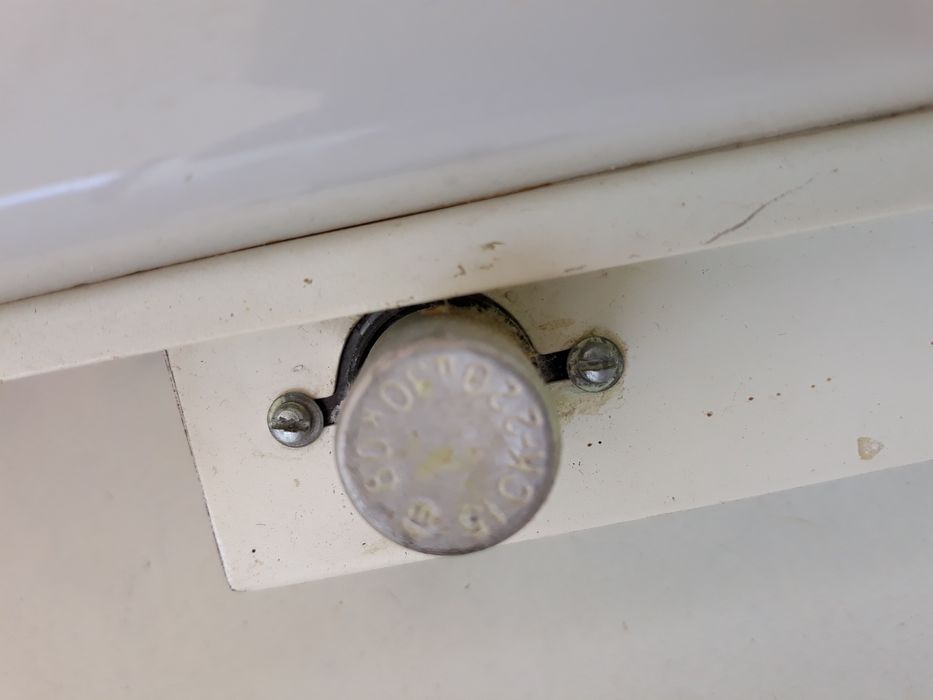 Светильник дневного света настенный