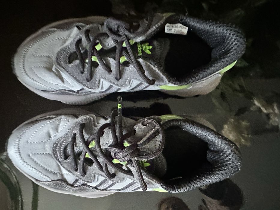 Кроссовки детские оригинал Adidas 35,5