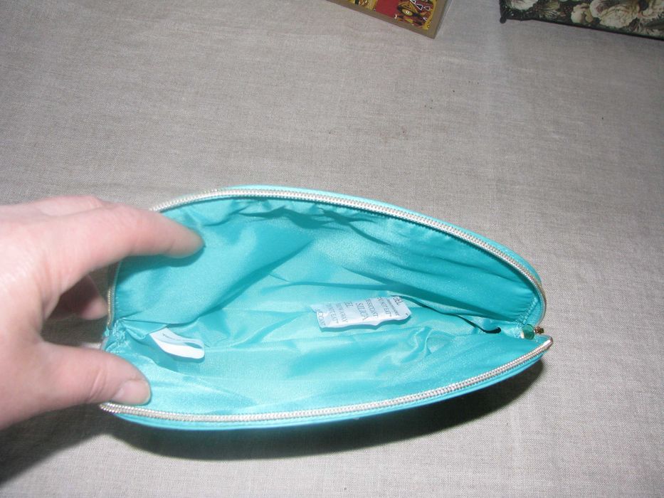 Kosmetyczka Mary Kay mała 13x22x5 nowa