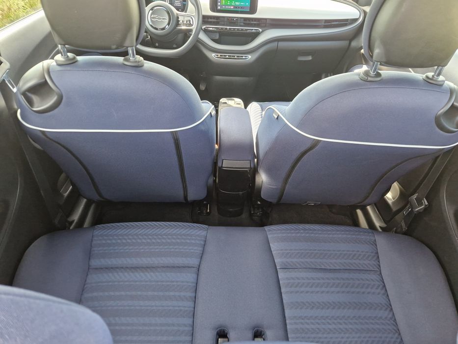 Fiat 500E 42kWt 300km