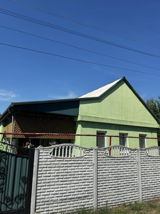 Продам дом пригороде