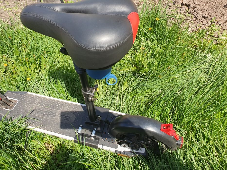 Электросамокат "F O R T E" (25km/h дальность 35 km)