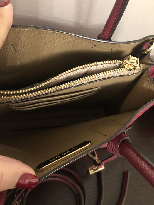 Mala Michael Kors