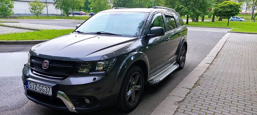 Fiat Freemont Fiat Freemont Black Code Cross 4X4