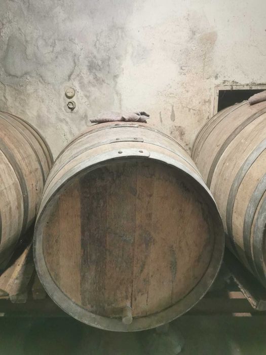 Conjunto de Pipas e Vasilhas para Vinho