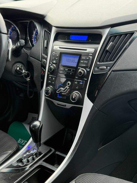 Продам Hyundai Sonata 2011 рік можлива розстрочка,кредит,обмін!