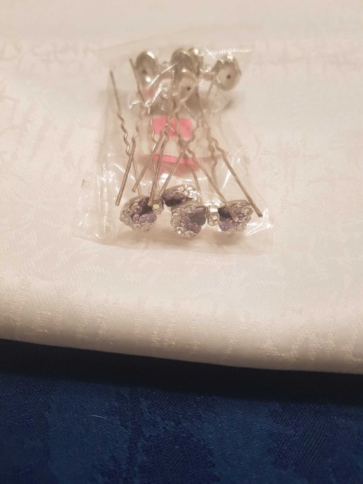 Szpilki, wsuwki zapinki do włosów  4 szt. cyrkonie