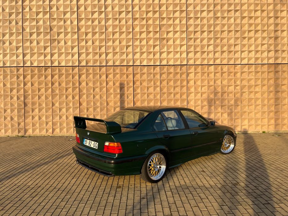 Bmw 318IS  sedan — photo 2