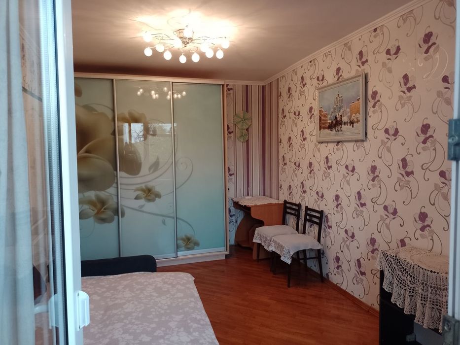 Подобово здам квартиру в Пуща Водиця.