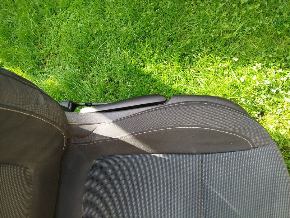 Fotele Renault scenic IV (bez lewego przedniego)