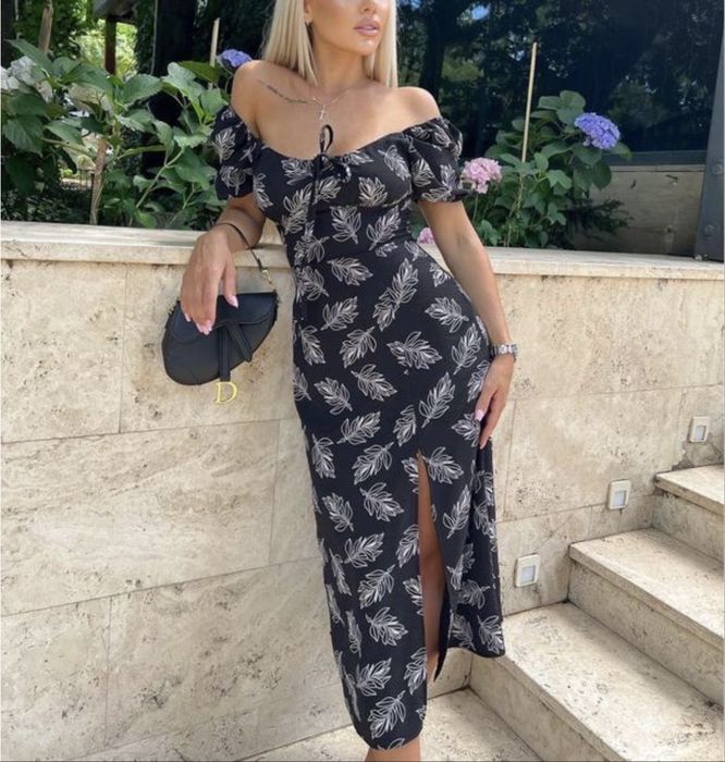 Чорна міді сукня з листковим принтом, розмір m