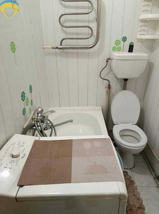 2-кімнатна 32 м² з газовим котлом + свій сарай| Центр, вул. Асташкіна