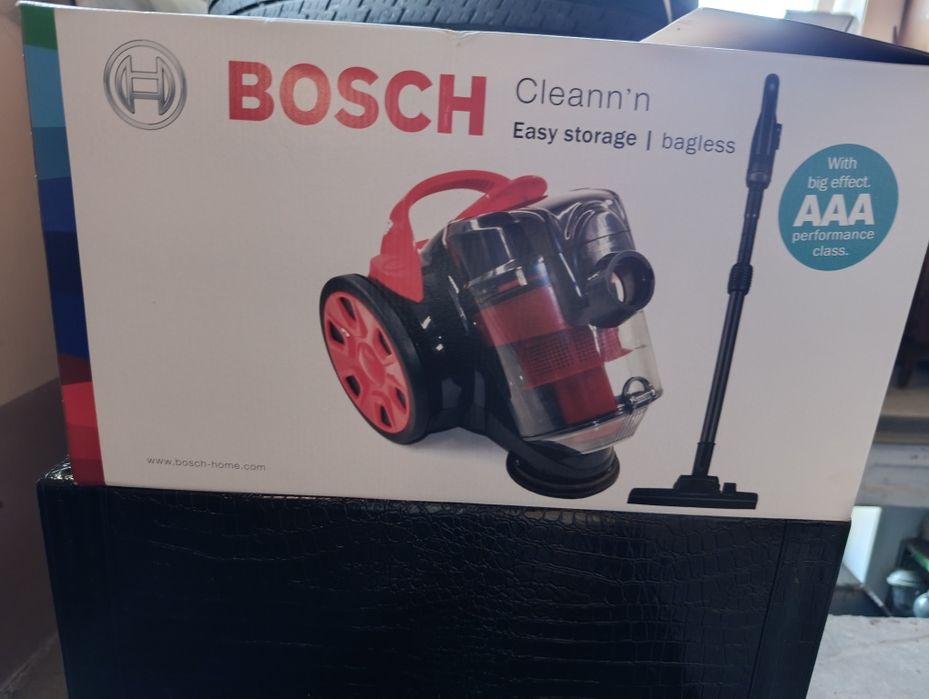 Продам порохотяг BOSCH BSG 82040