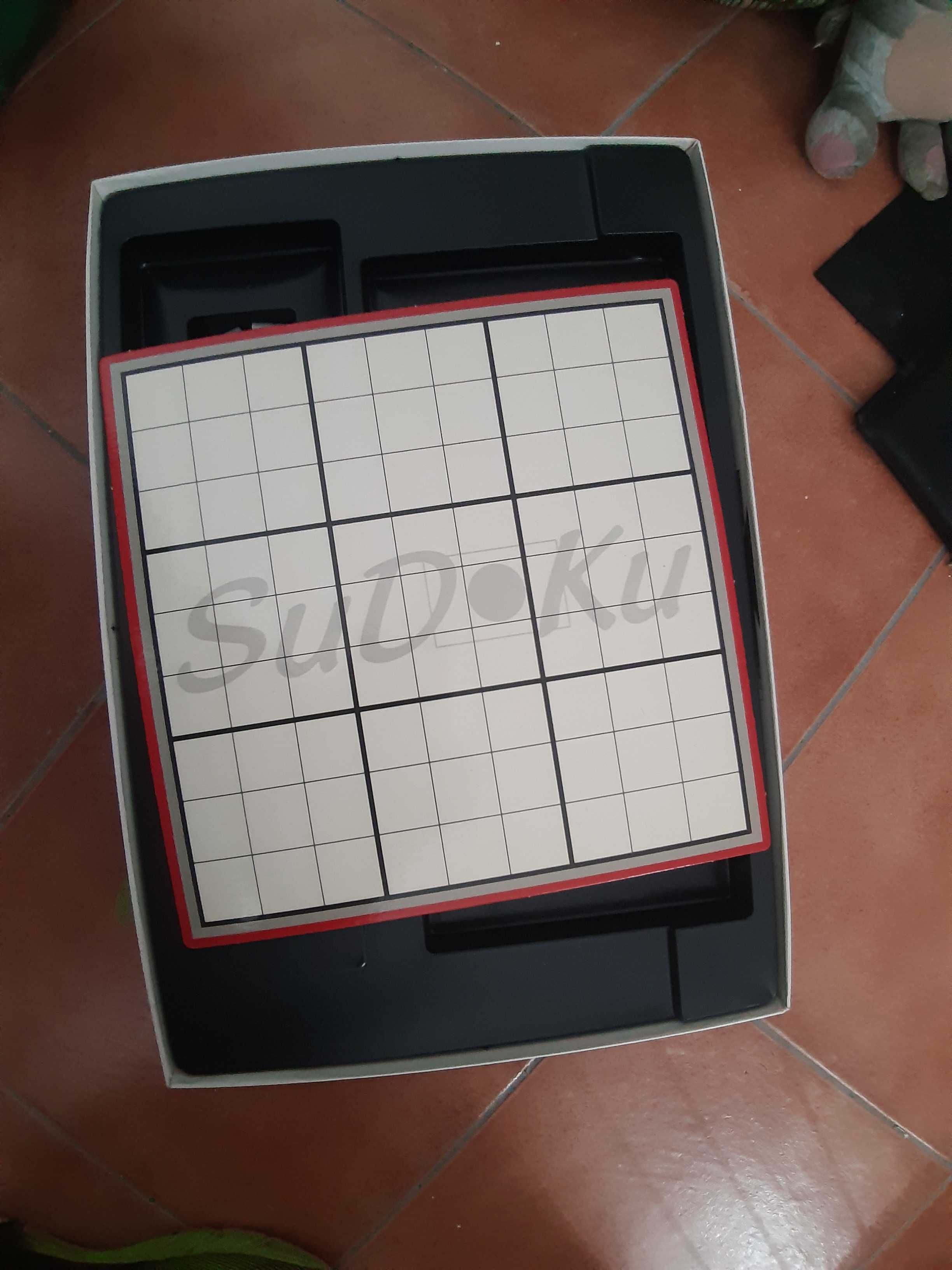 Jogo de tabuleiros 4 em 1 Charneca De Caparica E Sobreda • OLX Portugal