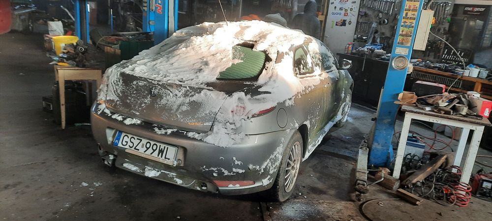 Alfa Romeo gt 1.9 jtd .bez rezerwacji kto pierwszy ten lepszy.