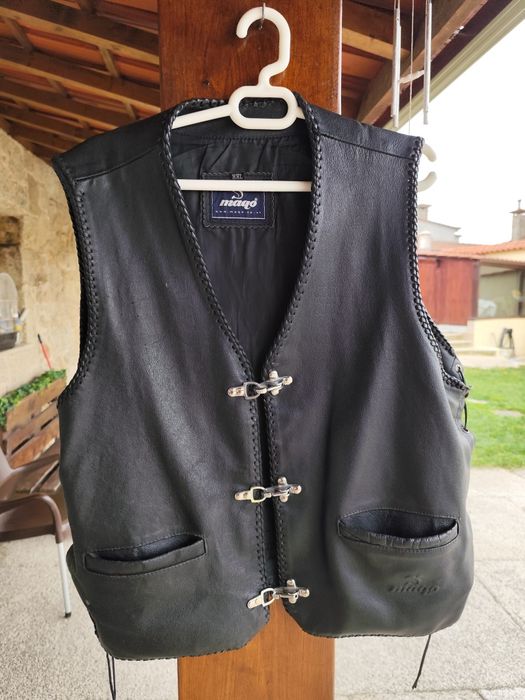 Casaco  e colete de couro motard